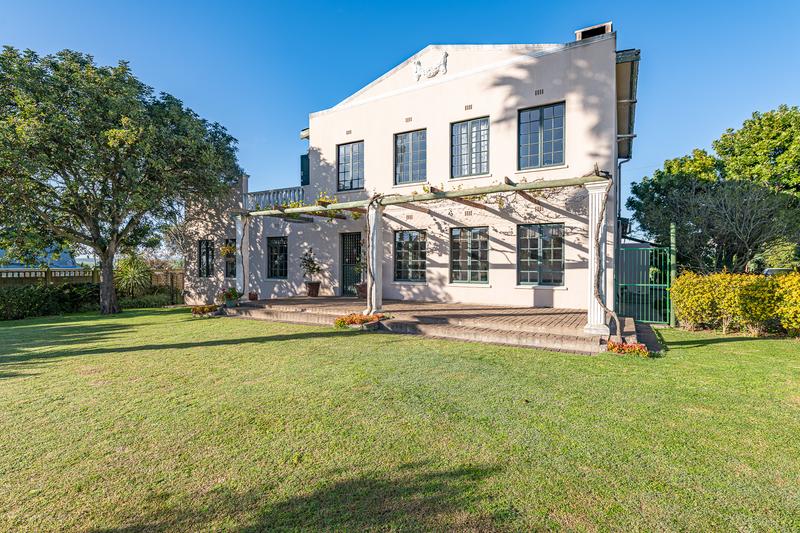 6 Bedroom Property for Sale in Riviersonderend Western Cape